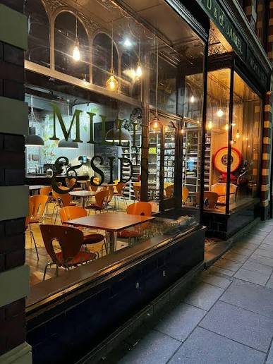 Millie & Sid's café and bistro, High Street, Tywyn